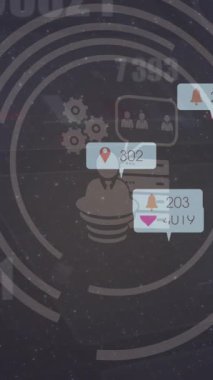 Sosyal medya tepkisinin animasyonu ve sayılarla dijital alan üzerinde teknik simgeler. Küresel ağ, iletişim ve teknoloji konsepti dijital olarak oluşturulmuş video.