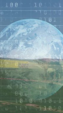 Finansal veri işleme ikili kodlamasının dünya ve kırsal bölgelerde animasyonu. küresel çevre, sürdürülebilirlik ve finans kavramı dijital olarak oluşturulmuş video.