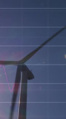 Elektrik yel değirmeni üzerinde finansal veri işleme animasyonu. Elektrik, enerji ve güç dağılımı dijital olarak oluşturulmuş video.