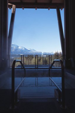 Otelde boş Yüzme Havuzu