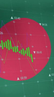 Veri işleme üzerine bangladeş bayrağının animasyonu. küresel iş, finans, bağlantılar ve dijital arayüz konsepti dijital olarak oluşturulmuş video.