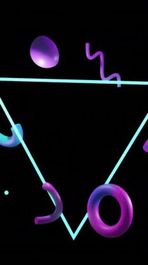 Dönen üçgen ve siyah arkaplan üzerinde soyut üç boyutlu şekillerin canlandırılması. İletişim, veri işleme, yaratıcılık ve dijital arayüz arka plan kavramı dijital olarak oluşturuldu.