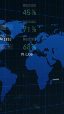 Dünya haritası üzerinde finansal veri işleme animasyonu. küresel finans, iş ve dijital arayüz kavramı dijital olarak oluşturulmuş video.