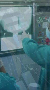 Çeşitli cerrahların ameliyathanede tartıştığı istatistiksel veri işleme. Tıbbi sağlık ve teknoloji konsepti