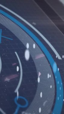 Siyah arkaplan üzerinde veri işleme animasyonu. küresel iş ve dijital arayüz kavramı dijital olarak oluşturulmuş video.