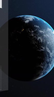 Ekran ve dünya üzerinde veri işleme animasyonu. Küresel iş, bağlantılar, hesaplama ve veri işleme kavramı dijital olarak oluşturulmuş video.