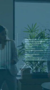 Kafkasyalı iş adamı ve iş kadınının tartıştığı borsa veri işlemesinin animasyonu. Küresel ekonomi ve iş teknolojisi kavramı