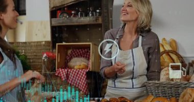 Müşteri hamur işlerini işaret eden bir pastaneye yaklaşıyor, fırıncı ekmek dolu bir torba, toplamı doğruluyor. Esnaf, misafirperverlik, köylü, taze, rahat, damgalama, el yapımı