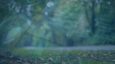 3 boyutlu holografik paneller maddeleşiyor ve ölçü taraması yapılıyor. Orman yolu taranıyor, veri atılıyor, sonra da soluyor. Fütürist, teknoloji, doğa, arayüz, sürükleyici, dijital, çevresel