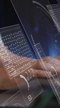 Bilgisayarda çalışan beyaz bir kadının ellerinde veri işleme animasyonu. ağ, programlama, bilgisayarlar ve teknoloji konsepti dijital olarak oluşturulmuş video.