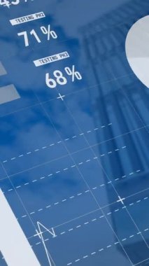 Yüksek binanın düşük açılı görüntüsüyle istatistiksel veri işleme animasyonu. Bilgisayar arayüzü ve iş veri teknolojisi kavramı