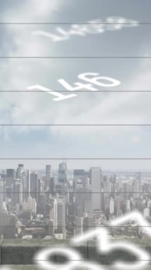 Şehir manzarası üzerinde veri işleme animasyonu. küresel iş ve dijital arayüz kavramı dijital olarak oluşturulmuş video.