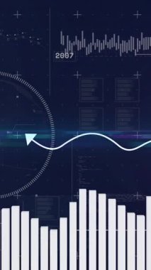 Siyah arkaplan üzerinden finansal veri işleme animasyonu. küresel iş, finans ve dijital arayüz kavramı dijital olarak oluşturulmuş video.