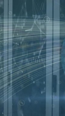 Sunucu odasında veri işleme sistemi olan dünyanın animasyonu. Küresel teknoloji, bilgisayar ve dijital arayüz kavramı dijital olarak oluşturulmuş video.