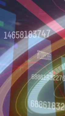 Kırmızı okun animasyonu, kapsam taraması, rakamların değişmesi ve istatistiklerle birlikte veri işleme. Dijital arayüz küresel bağlantı ve dijital olarak oluşturulan iletişim konsepti.