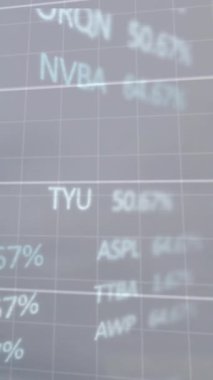 Kırsal alan üzerindeki finansal verilerin üzerindeki ışığın animasyonu. Küresel finans, ekonomi ve teknoloji kavramı dijital olarak üretilen video.