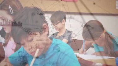 Büyüyen iki öğrencinin ağ şebekesi olan beş gruba yazdığını gösteriyor. Öğrenim, eğitim, takım çalışması, işbirliği, öğrenim, konsantrasyon, akademik