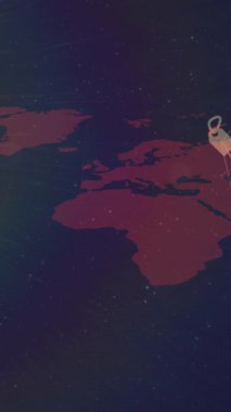 Dünya haritası üzerindeki simgelerle bağlantı ağının animasyonu. Küresel iş, bilgisayar ve dijital arayüz kavramı dijital olarak oluşturulmuş video.