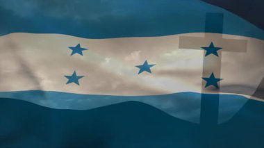 Başlangıçta Honduras bayrağı dalgalanırken kayan yıldızlar solgun bulutların arkasında birleşmek için sürükleniyor. Vatanseverlik, sembolizm, sükunet, ruhanilik, kumaş, sükunet, ahenk.