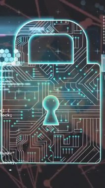 Devre kartından asma kilit ve veri işleme animasyonu. Küresel siber güvenlik, bağlantılar, hesaplama ve veri işleme kavramı dijital olarak oluşturuldu.