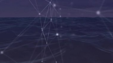 Okyanusun üzerinde beliren sönük parlayan düğümler ağ tanıtımı için dönen ağ darbeleri oluşturur. Soyut, holografik, geleceksel, dijital, teknoloji, görselleştirme, siber güvenlik