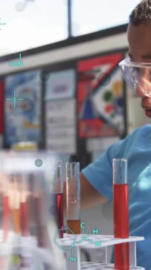 Kimyasal formüller ve moleküler yapılar laboratuarda bilim deneyi yapan çocuk üzerinde. lab, kimya, araştırma, eğitim, yenilik, moleküller