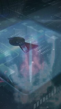 Çizelge, işlemci ve karanlık arka planda asma kilit animasyonu. küresel internet güvenliği, veri işleme, bağlantılar ve dijital arayüz konsepti dijital olarak oluşturulmuş video.