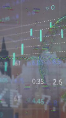 Gri arkaplandaki dünya üzerindeki grafiklerin ve finansal verilerin animasyonu. Küresel finans, ekonomi ve teknoloji kavramı dijital olarak üretilen video.