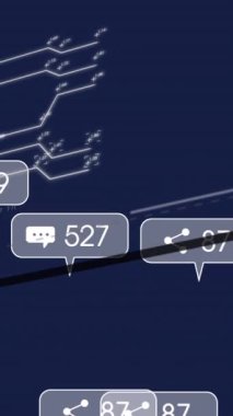 Karanlık arka planda sosyal medya veri işleme animasyonu. Küresel sosyal medya, iş dünyası, finans, hesaplama ve veri işleme kavramı dijital olarak oluşturulmuş video.