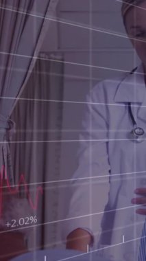 Hastanedeki hastayı muayene eden çeşitli kadın doktorların grafiklerinin çıkarılması ve numaralarının değiştirilmesi. Dijital bileşik, çoklu pozlama, rapor, iş, büyüme, tıbbi ve sağlık konsepti.