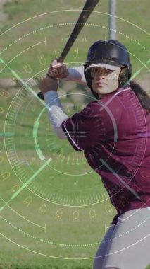 Beyzbol oyuncusu beyzbol sahasının üzerinde fütüristik hedefleme animasyonuna hazırlanıyor. atlet, hazırlık, teknoloji, rekabet, takım, ekipman