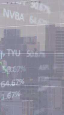 Ofis üzerinde finansal veri işleme animasyonu. Global, dijital olarak oluşturulan iş ve veri işleme kavramını finanse eder.