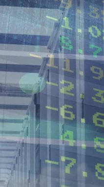 Sunucu odasının üzerinde borsa animasyonu. küresel finans, iş ve dijital arayüz kavramı dijital olarak oluşturulmuş video.