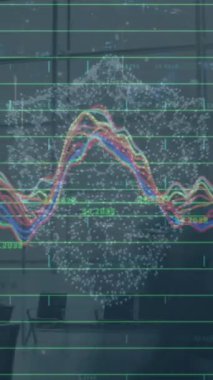 Dijital asma kilit ve bulutlar üzerinde veri işleme animasyonu. Dijital video oluşturulmuş küresel spor arayüzü ve veri işleme kavramı.