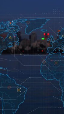 Şehir üzerinde veri işleme animasyonu. küresel iş ve dijital arayüz kavramı dijital olarak oluşturulmuş video.