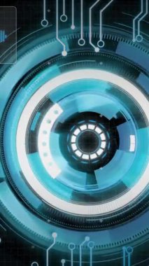 Anakart animasyonu ve siyah arkaplanlı arayüzdeki dairesel tarama verileri. Veri, küresel iletişim ve dijital arayüz kavramı dijital olarak oluşturulmuş video.