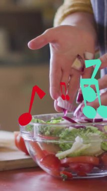 Kafkas kadının sebzeleri karıştırması üzerine notların animasyonu. Küresel ekoloji ve dijital arayüz kavramı dijital olarak oluşturulmuş video.