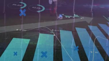 Kaleci spor verileri için dalarken saha oyuncusu top sürme çubuğu grafikleri ve kalp atışları yapıyor. Analizler, rekabet, yenilik, dijital, performans, strateji, spor