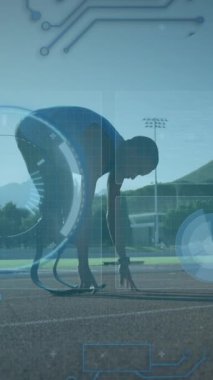 Engelli Afro-Amerikan erkek koşucunun veri işleme animasyonu. Küresel spor ve dijital arayüz kavramı dijital olarak oluşturulmuş video.