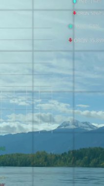 Veri işleme, borsa ve manzara üzerindeki diyagramların animasyonu. Küresel iş, doğa ve dijital arayüz kavramı, dijital olarak oluşturulmuş video.