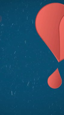 Mavi arka planda hareket eden pembe kalplerin animasyonu. Sevgililer Günü, aşk ve romantizm konsepti dijital olarak oluşturulmuş video.