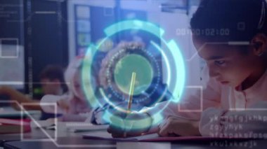 Eğitimde öğrencinin elini düz tutması ve kalemi tutması sanal küreyi ve veri halkalarını harekete geçiriyor. Teknoloji, eğitim, yenilik, öğrenme, dijital, sınıf, yaratıcılık