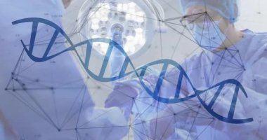 Cerrahi ekip lambayı ayarlıyor, asistanı neşteri DNA sarmalı uzatıyor ve kesmeye hazırlanıyor. Tıbbi, yenilik, sağlık, teknoloji, takım çalışması, hassasiyet, araştırma