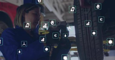 Tekerlek somununa mekanik konum belirleme anahtarı sıkma kolu, eko tork simgelerini canlandırma. Tamirci, otomotiv, onarım, teknoloji, sürdürülebilirlik, verimlilik, dijital