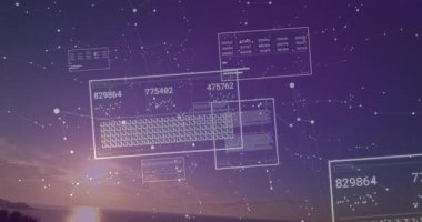 Holografik veri panelleri açıldığında mor gökyüzünü ortaya çıkarmak için çözünen sayılarla dolup taşar. Fütürist, teknoloji, soyut, ui, analiz, görselleştirme, kıyı