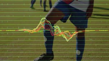 Kadın futbolcu topları dengeliyor. Şebeke dalgalanması ile kontrol becerilerini gösteriyor. Atletik, takım çalışması, dijital, eğitim, açık hava, performans, hareket