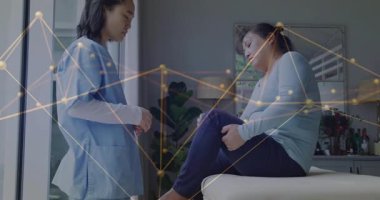 Hemşirenin dizindeki ağrı esnekliği, tıbbi muayenede canlandırma hareketine eşdeğer. Sağlık, rehabilitasyon, fizyoterapi, sağlık, muayene, klinik, teşhis