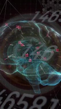 Arka planda dönen parlayan insan beyni üzerinde değişen sayıların animasyonu. Dijital arayüz küresel bağlantı ve dijital olarak oluşturulan iletişim konsepti.