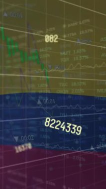 Arkaplanda Kolombiya bayrağına karşı rakamların değişmesi ve borsa veri işleme animasyonu. Ulusal ekonomi ve iş teknolojisi kavramı