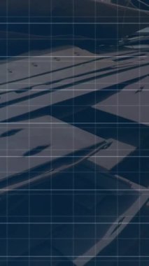 Çöp yığını üzerinde veri işleme animasyonu. Küresel iş ve dijital arayüz kavramı dijital olarak oluşturulmuş video.